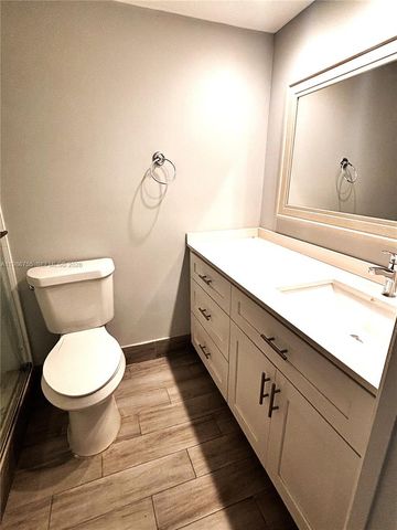 2900 N Course Dr 107, Pompano Beach, FL 33069