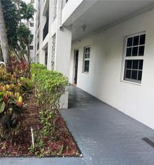 2900 N Course Dr 107, Pompano Beach, FL 33069