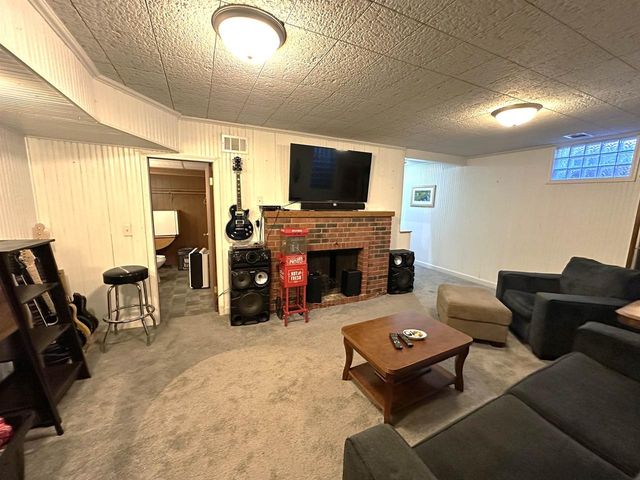 1640 E Ridge Road, Beloit, WI 53511