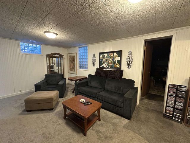 1640 E Ridge Road, Beloit, WI 53511