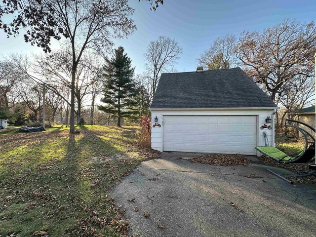 1640 E Ridge Road, Beloit, WI 53511