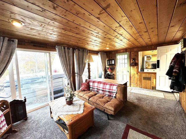 1640 E Ridge Road, Beloit, WI 53511