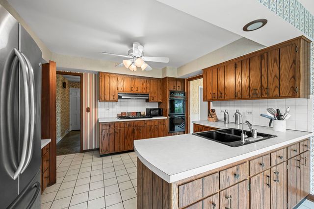 1402 N Harvard Avenue, Arlington Heights, IL 60004