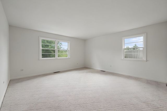 1402 N Harvard Avenue, Arlington Heights, IL 60004