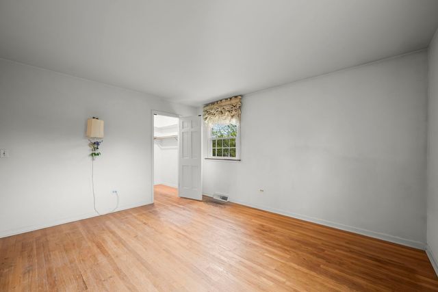 1402 N Harvard Avenue, Arlington Heights, IL 60004