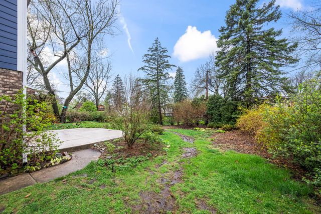 1402 N Harvard Avenue, Arlington Heights, IL 60004