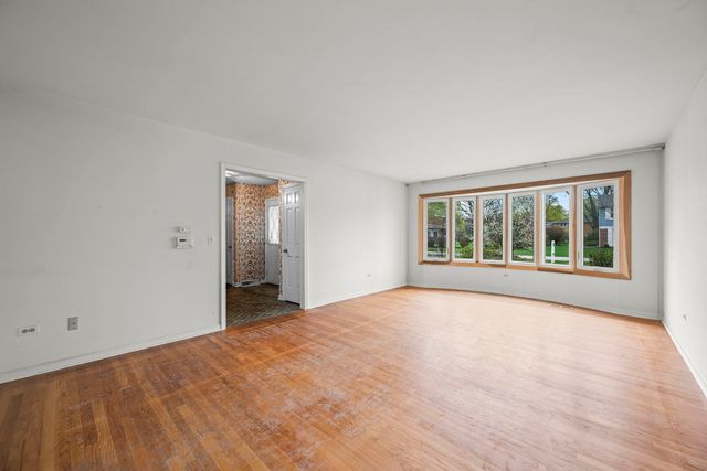 1402 N Harvard Avenue, Arlington Heights, IL 60004