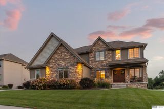 17807 Burdette Street, Omaha, NE 68116