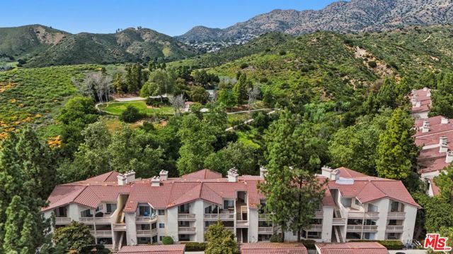 675 Oak Run Trail TL301, Oak Park, CA 91377