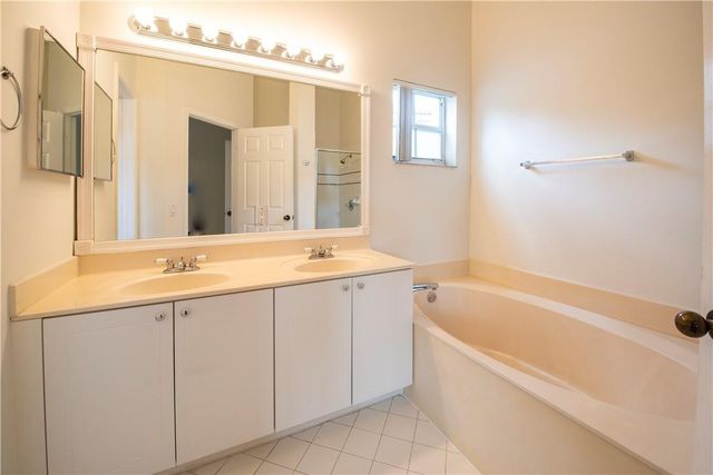 4015 Palm Place, Weston, FL 33331