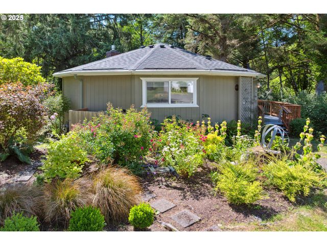 3632 W CHINOOK Ave, Cannon Beach, OR 97110