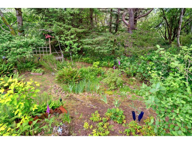 3632 W CHINOOK Ave, Cannon Beach, OR 97110
