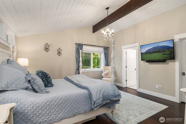 7315 Moon Valley Rd SE, North Bend, WA 98045