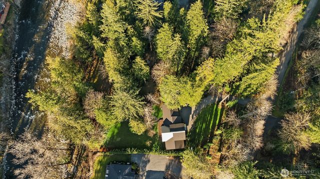 7315 Moon Valley Rd SE, North Bend, WA 98045
