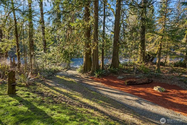 7315 Moon Valley Rd SE, North Bend, WA 98045
