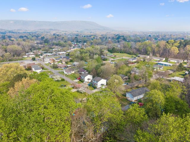 112 Stegall Street, Rossville, GA 30741