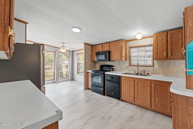 2570 Maiden Lane SW, Supply, NC 28462