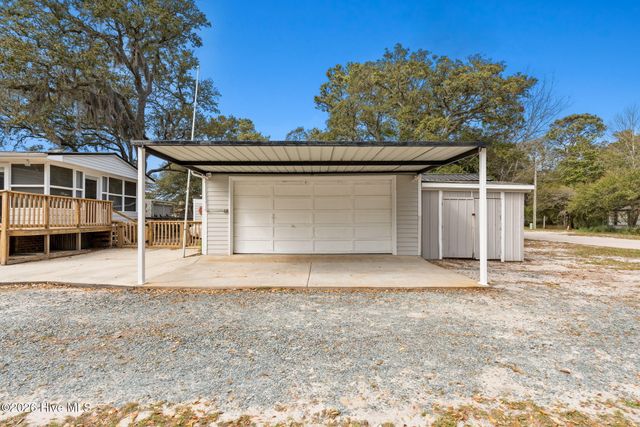 2570 Maiden Lane SW, Supply, NC 28462