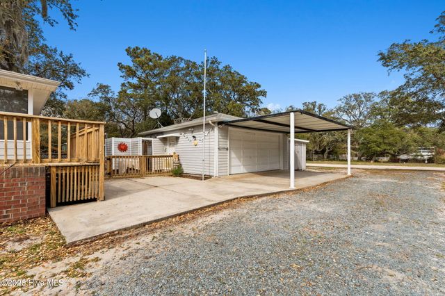 2570 Maiden Lane SW, Supply, NC 28462