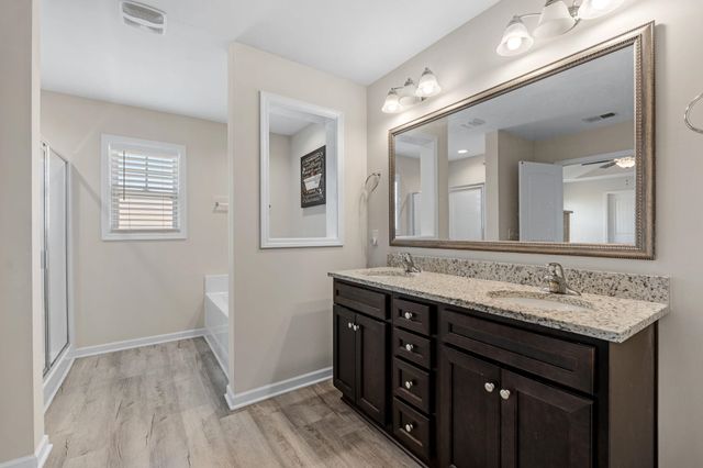 136 Frost Flower Way, Fountain Inn, SC 29644