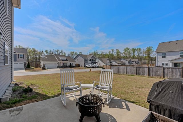 136 Frost Flower Way, Fountain Inn, SC 29644