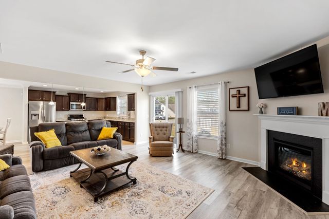 136 Frost Flower Way, Fountain Inn, SC 29644