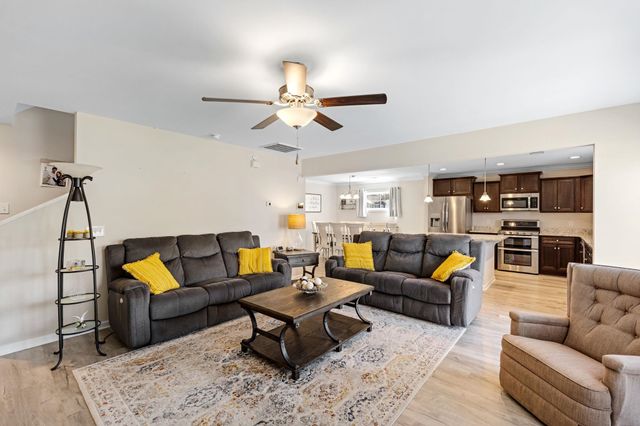 136 Frost Flower Way, Fountain Inn, SC 29644