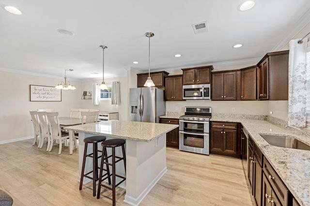 136 Frost Flower Way, Fountain Inn, SC 29644