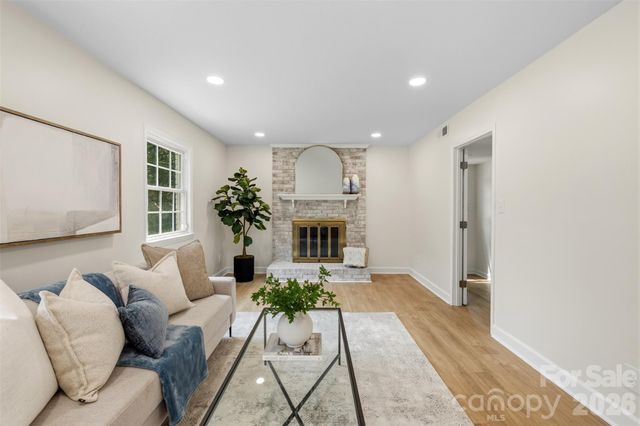 7434 Kilcullen Drive, Charlotte, NC 28270