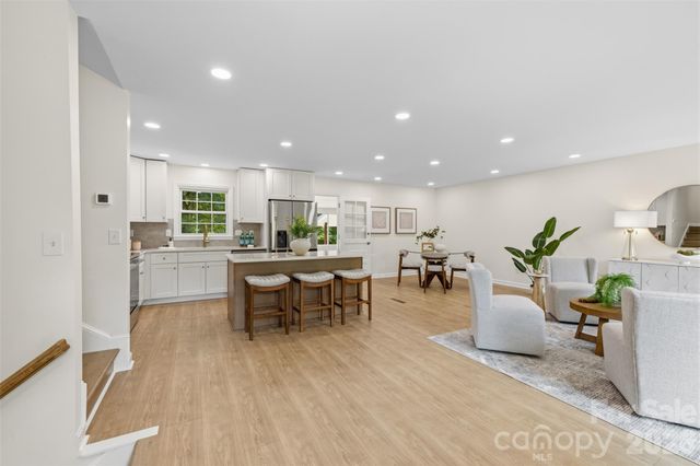7434 Kilcullen Drive, Charlotte, NC 28270