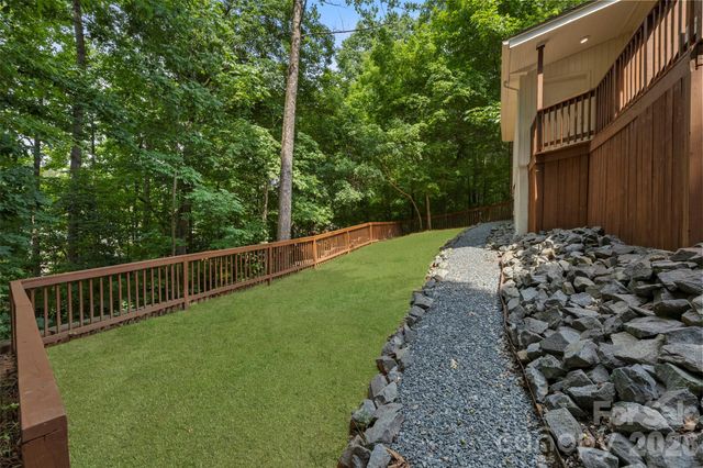 7434 Kilcullen Drive, Charlotte, NC 28270