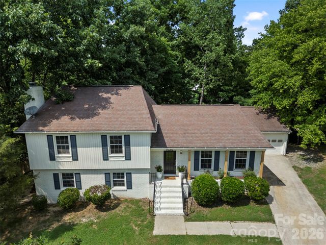 7434 Kilcullen Drive, Charlotte, NC 28270