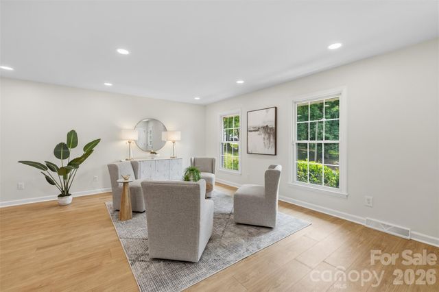 7434 Kilcullen Drive, Charlotte, NC 28270