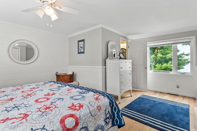 11247 N East Wawasee Drive, Syracuse, IN 46567