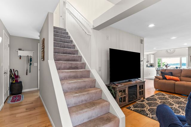 11247 N East Wawasee Drive, Syracuse, IN 46567