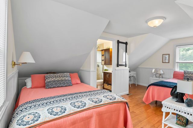 11247 N East Wawasee Drive, Syracuse, IN 46567