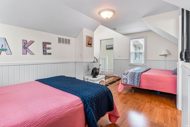 11247 N East Wawasee Drive, Syracuse, IN 46567