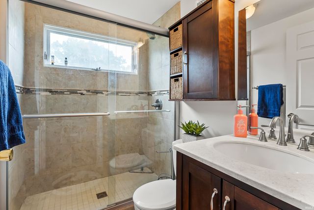 11247 N East Wawasee Drive, Syracuse, IN 46567