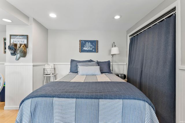 11247 N East Wawasee Drive, Syracuse, IN 46567