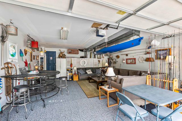 11247 N East Wawasee Drive, Syracuse, IN 46567