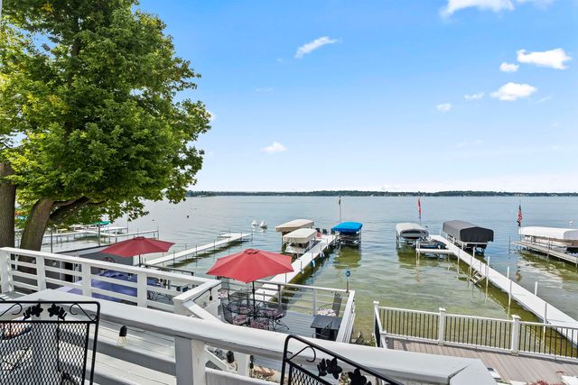 11247 N East Wawasee Drive, Syracuse, IN 46567