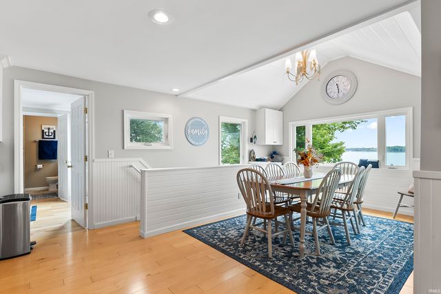 11247 N East Wawasee Drive, Syracuse, IN 46567