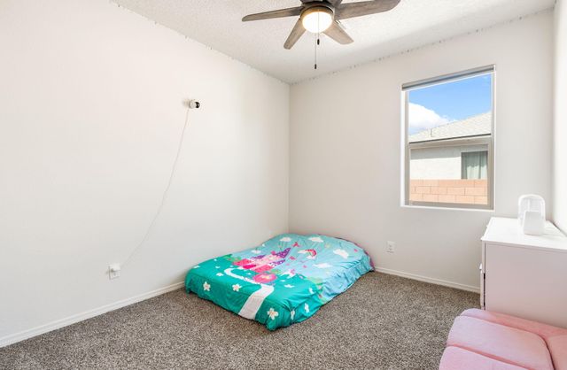 2 Avenida Parque Court, Los Lunas, NM 87031