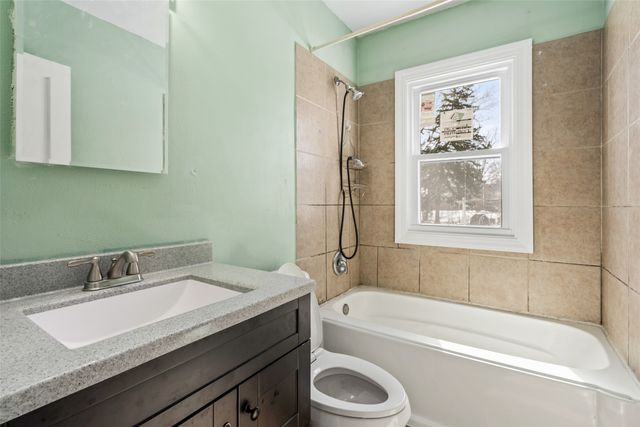 3124 Sheridan Avenue, Des Moines, IA 50310