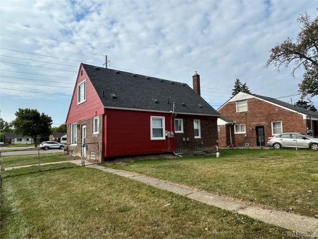 16555 8 Mile Road, Eastpointe, MI 48021