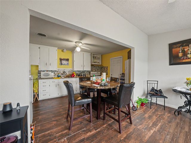 1217 California Parkway S, Fort Worth, TX 76134