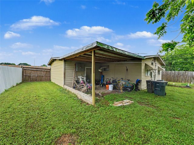 1217 California Parkway S, Fort Worth, TX 76134