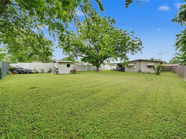 1217 California Parkway S, Fort Worth, TX 76134