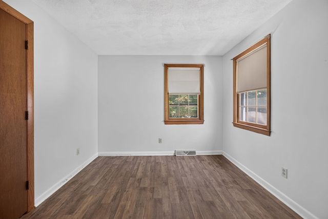 39 Mountain Ave, Saugus, MA 01906