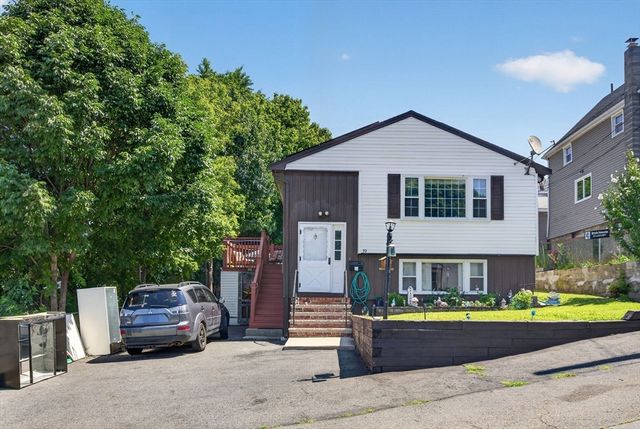 39 Mountain Ave, Saugus, MA 01906